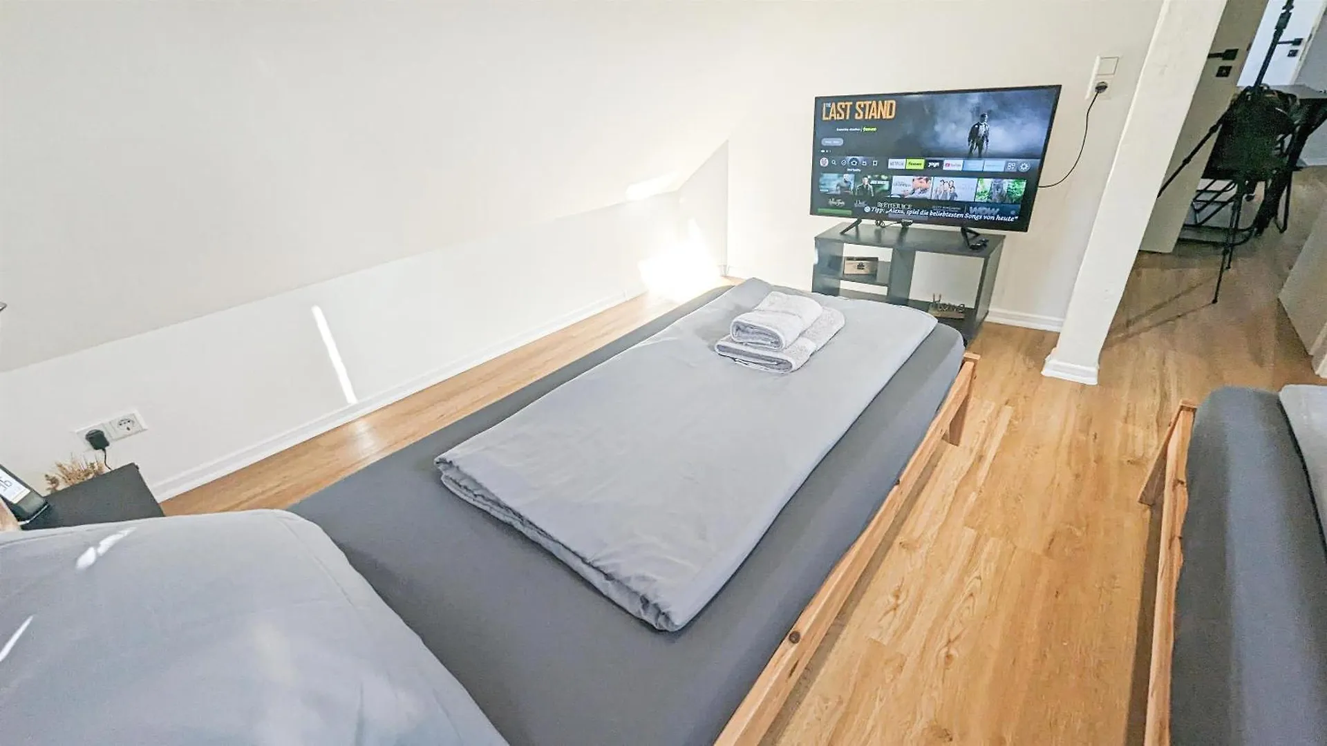 Alfa Stuttgart 3Br 5 Beds Netflix Inet Ebk Wasen Apartment Nahe Daimler L Bathroom L Kitchen L Wifi & Smarttv L 3 Zimmer 5 Betten L Kueche L Duschbad 0*,